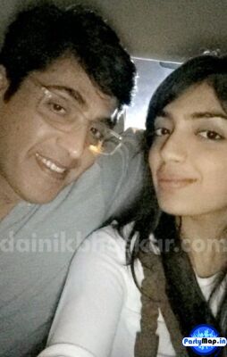 Photo of Aasif Sheikh at a concert