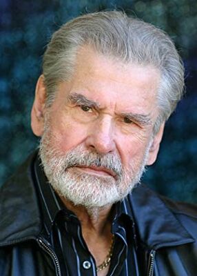 Official profile picture of Adam Gregor