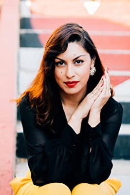 Official profile picture of Adriana Rafaela