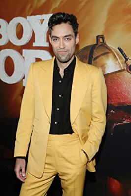 Official profile picture of Alex Hassell
