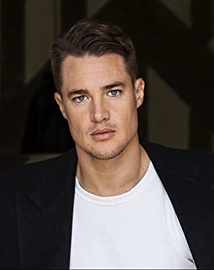 Official profile picture of Alexander Dreymon