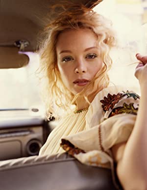 Official profile picture of Alexandra Holden