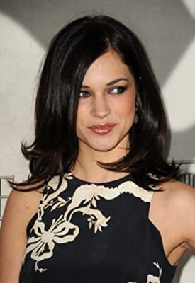 Official profile picture of Alexis Knapp