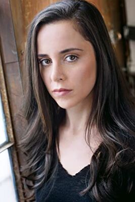 Official profile picture of Amanda Crown