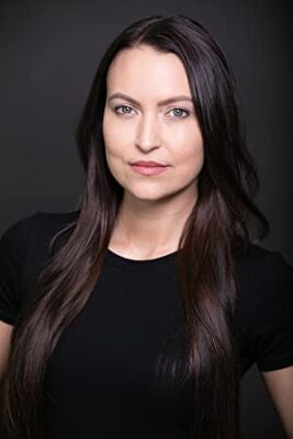 Official profile picture of Amanda Moyer