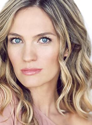 Official profile picture of Amanda Saunders