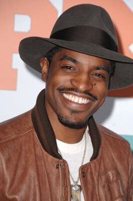 Official profile picture of André 3000