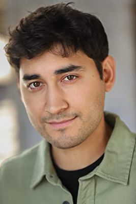 Official profile picture of Andrew Raygoza