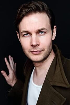 Official profile picture of Andrew Simon
