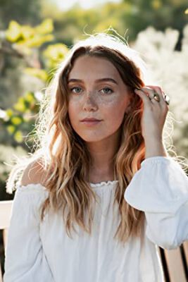 Official profile picture of Anna-Katharina Benz
