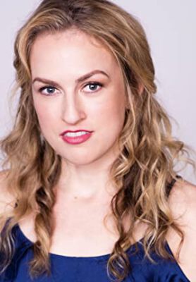 Official profile picture of Annie Nelson