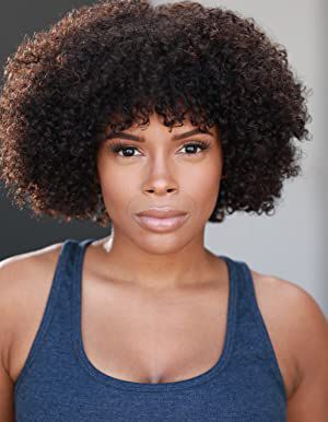 Official profile picture of Aurelia Michael