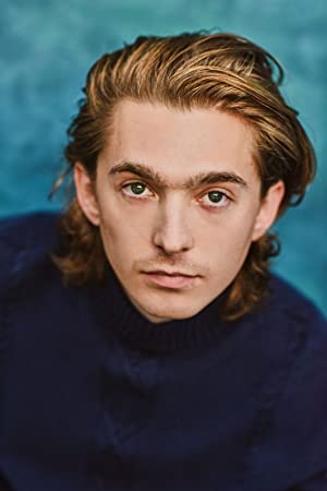Official profile picture of Austin Abrams