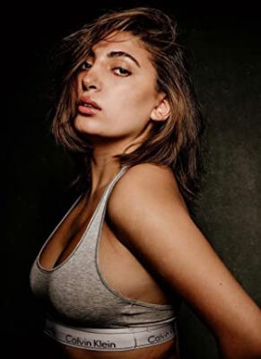 Official profile picture of Ava Bodnar