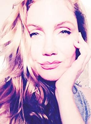 Official profile picture of Beth Rollan