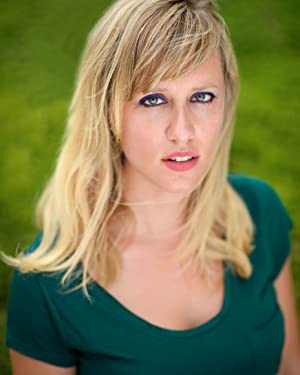 Official profile picture of Betsy Holt