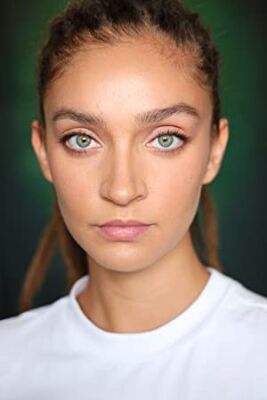 Official profile picture of Carli McIntyre