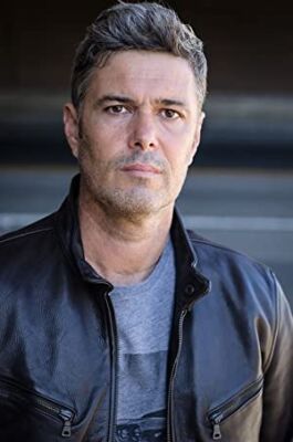 Official profile picture of Carlos Bernard