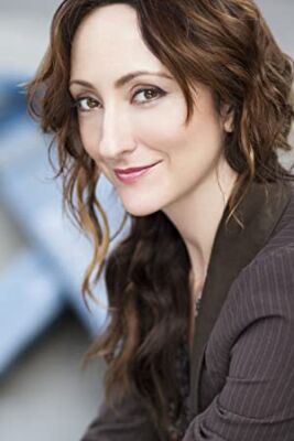 Official profile picture of Carmen Cusack