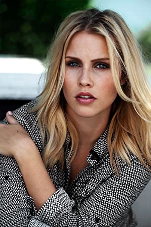 Official profile picture of Claire Holt