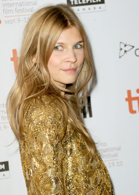 Official profile picture of Clémence Poésy