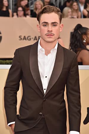 Official profile picture of Dacre Montgomery