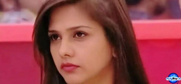 Photo of Dalljiet Kaur at a show