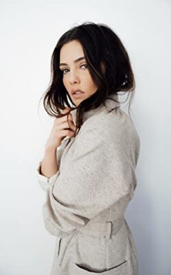 Official profile picture of Danielle Campbell