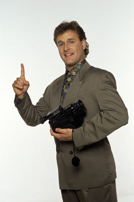 Official profile picture of Dave Coulier