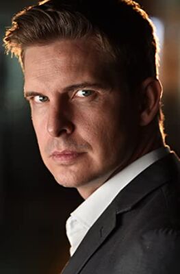 Official profile picture of Derrick Redford