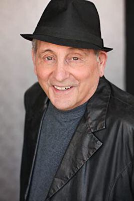 Official profile picture of Dominic Oliver