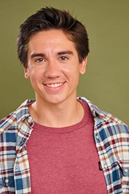 Official profile picture of Drew Hellenthal