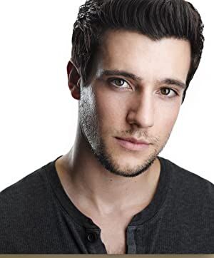 Official profile picture of Drew Roy