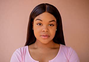Official profile picture of Elainey Bass