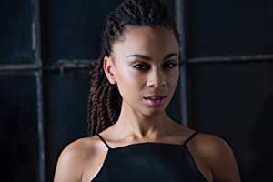 Official profile picture of Eleanor Fanyinka