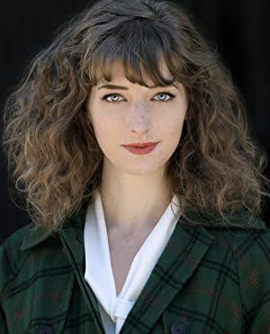 Official profile picture of Elizabeth Harlow