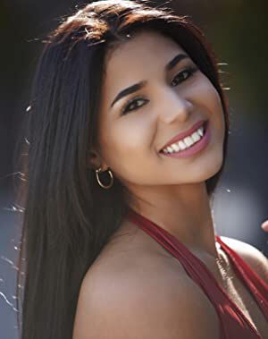 Official profile picture of Emy Reyes