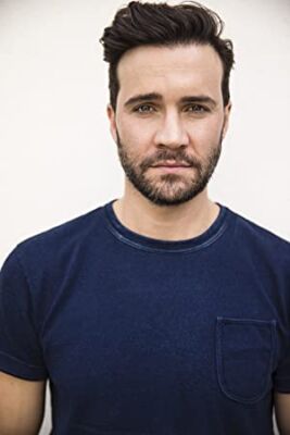Official profile picture of Gil McKinney