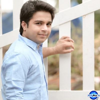 Photo of Hardik Sangani at a concert