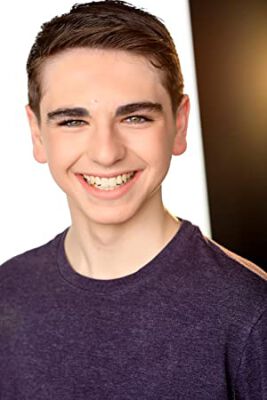 Official profile picture of Holden Thomas