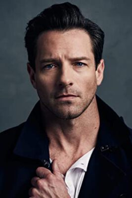 Official profile picture of Ian Bohen