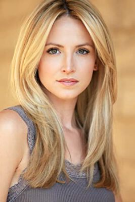 Official profile picture of Jaclyn Lyons