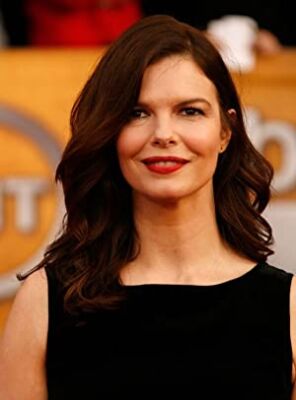 Official profile picture of Jeanne Tripplehorn