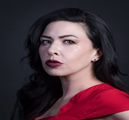 Official profile picture of Jennifer Pearl