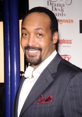 Official profile picture of Jesse L. Martin