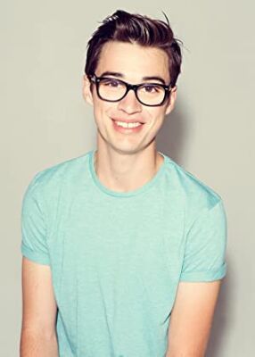 Official profile picture of Joey Bragg