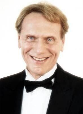 Official profile picture of Johnny Mask