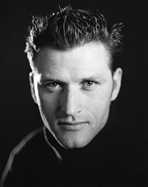 Official profile picture of Joshua Loren