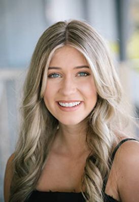 Official profile picture of Josie Cross