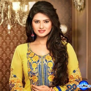 Photo of Kratika Sengar at an appearance